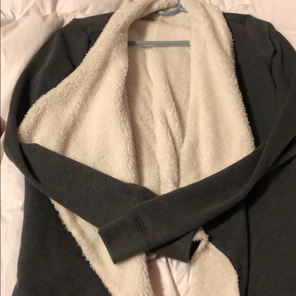 Super comfy cardigan - Picture 2 of 3